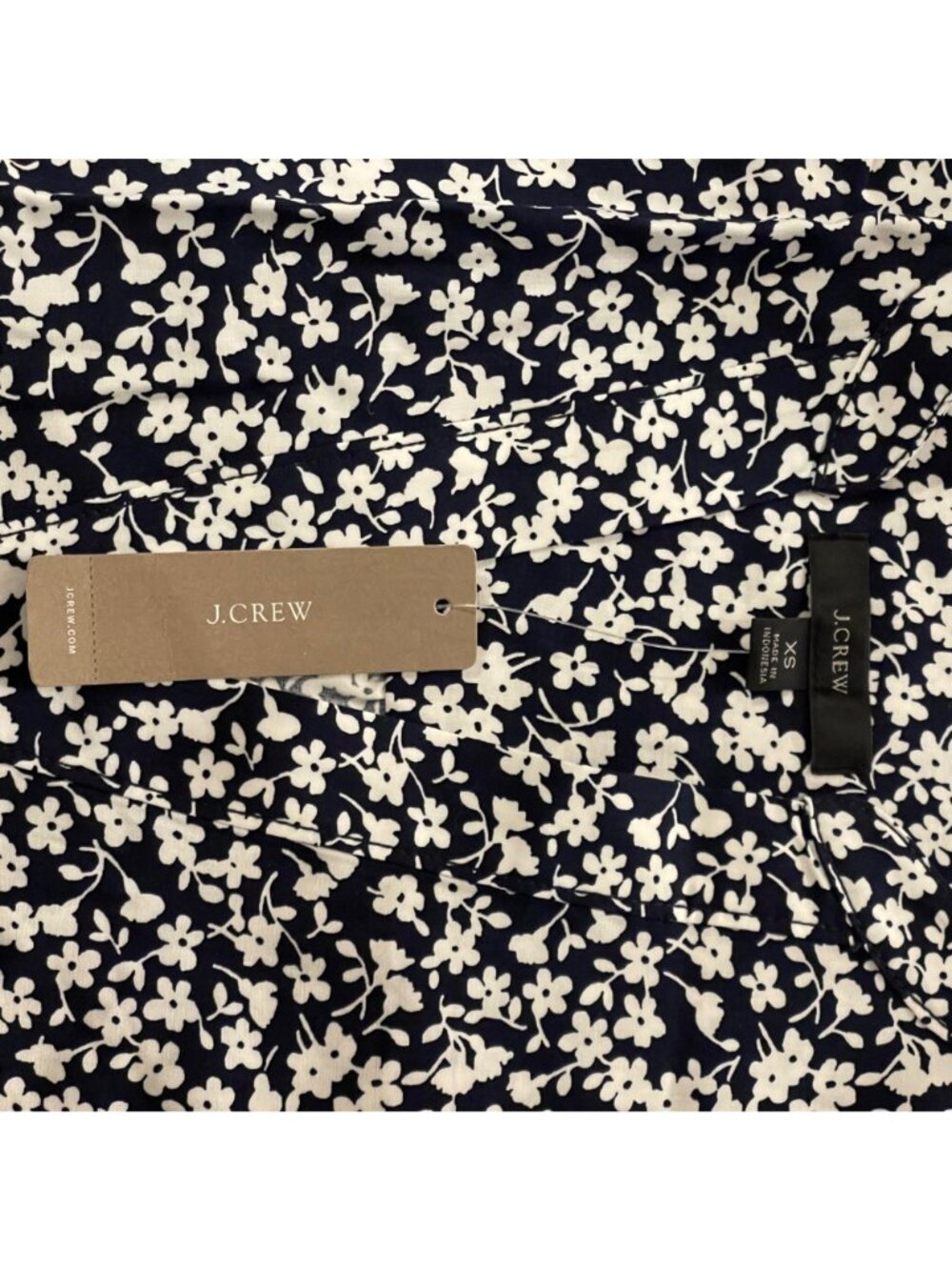 J.Crew Womens XS Navy Floral Short Sleeve Blouse Split Neck 100% Viscose Lightwe - Picture 6 of 12